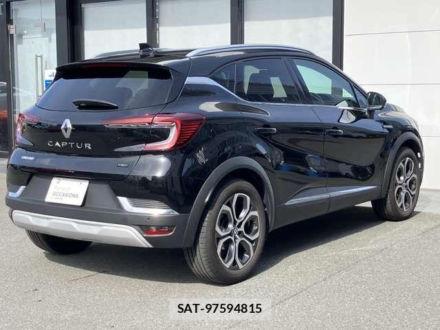 Renault CAPTUR 2024-07 4600540-4