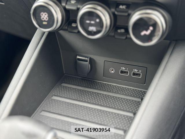 Renault CAPTUR 2024-05 4640692-6