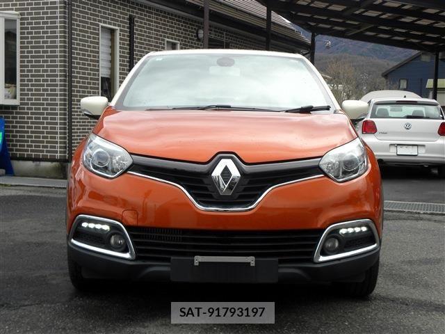 Renault CAPTUR 2015-04 6017079-1