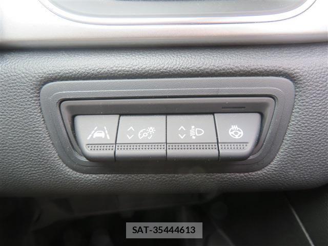 Renault CAPTUR 2021-07 6753065-15