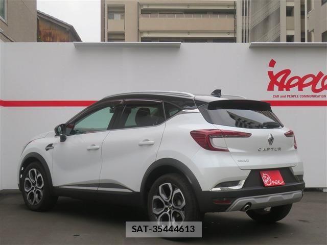 Renault CAPTUR 2021-07 6753065-3