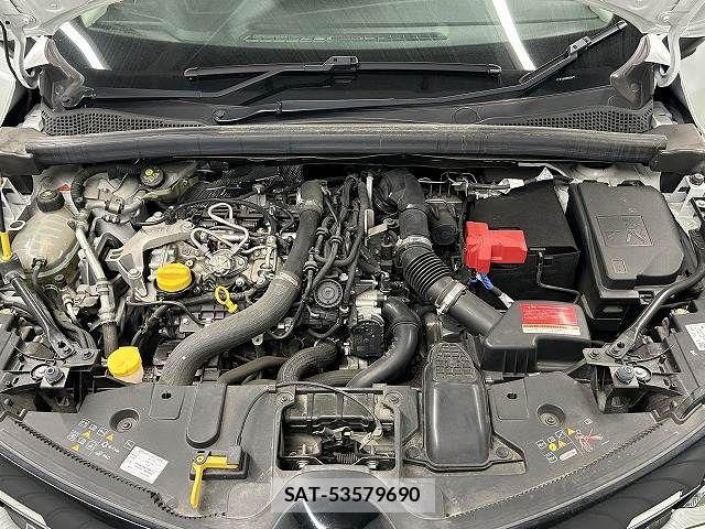 Renault CAPTUR 2022-01 6997721-11