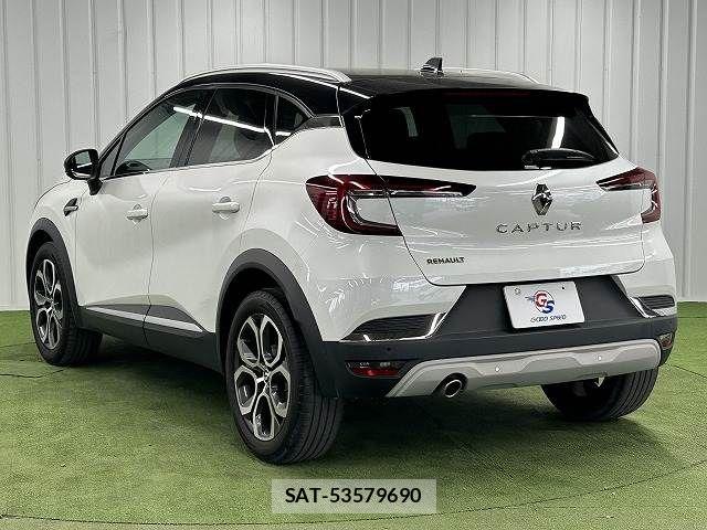 Renault CAPTUR 2022-01 6997721-16