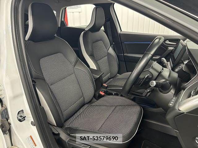 Renault CAPTUR 2022-01 6997721-6