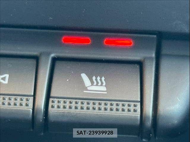 Renault CAPTUR 2023-08 6997706-7