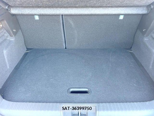 Renault CAPTUR 2021-08 6997708-10