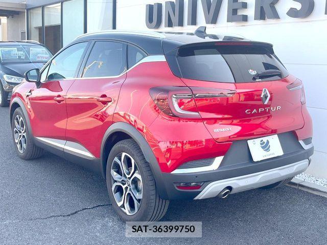 Renault CAPTUR 2021-08 6997708-17