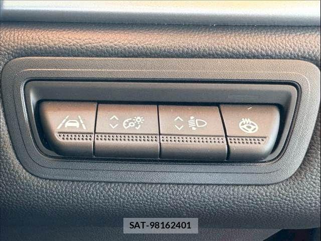 Renault CAPTUR 2023-05 6997709-9