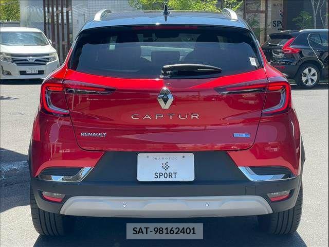Renault CAPTUR 2023-05 6997709-13