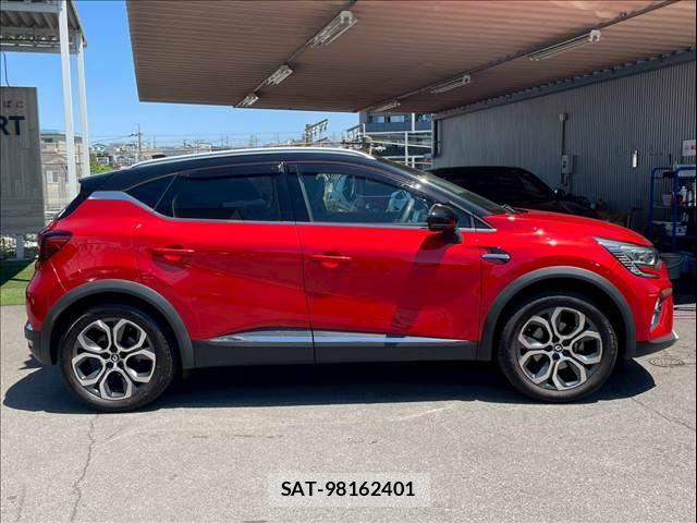 Renault CAPTUR 2023-05 6997709-14