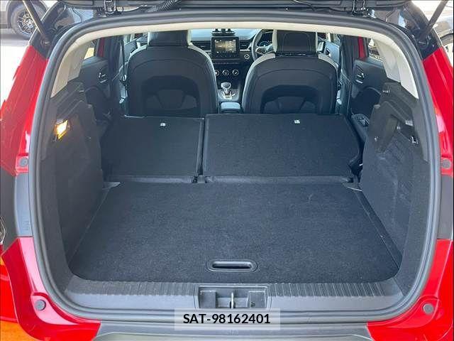 Renault CAPTUR 2023-05 6997709-17