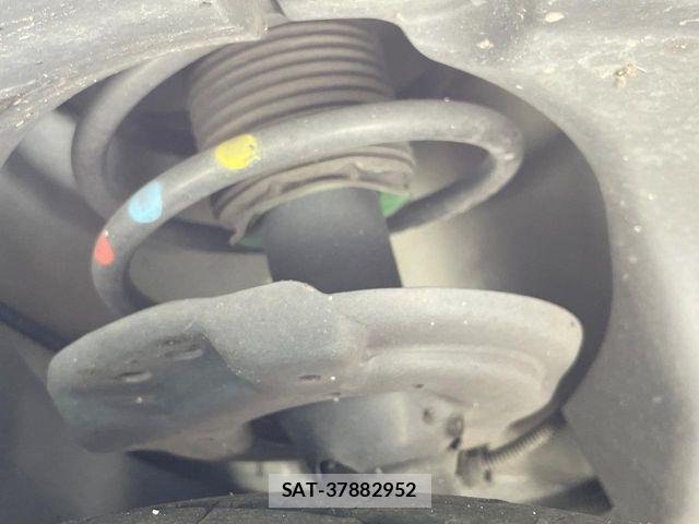 Renault CAPTUR 2023-06 7217942-19