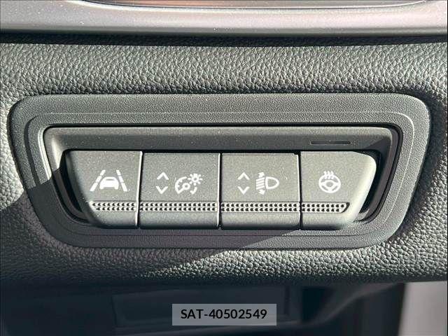 Renault CAPTUR 2021-05 7250120-10
