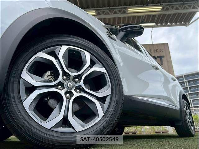 Renault CAPTUR 2021-05 7250120-18