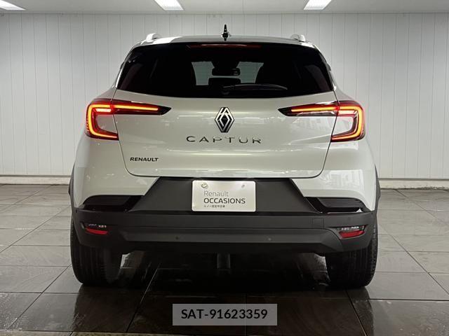 Renault CAPTUR 2026-04 7329717-13