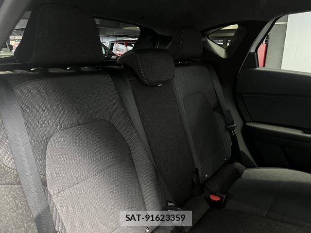 Renault CAPTUR 2026-04 7329717-4