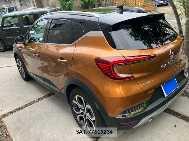 Renault CAPTUR 2021-07 7329719-11