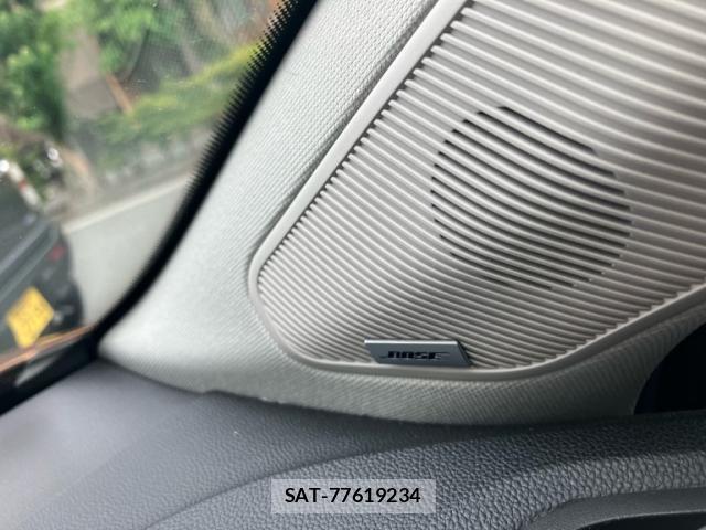 Renault CAPTUR 2021-07 7329719-24