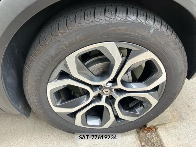 Renault CAPTUR 2021-07 7329719-8