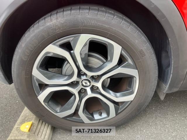 Renault CAPTUR 2023-09 7329718-13