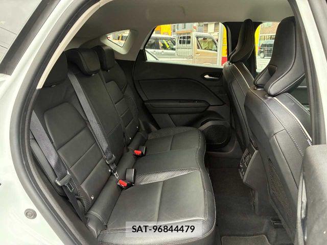 Renault CAPTUR 2022-06 7359583-18