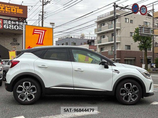 Renault CAPTUR 2022-06 7359583-25