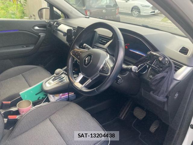 Renault CAPTUR 2022-06 7393859-11