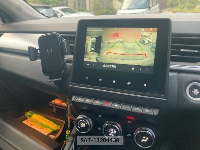 Renault CAPTUR 2022-06 7393859-22