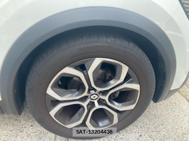 Renault CAPTUR 2022-06 7393859-3