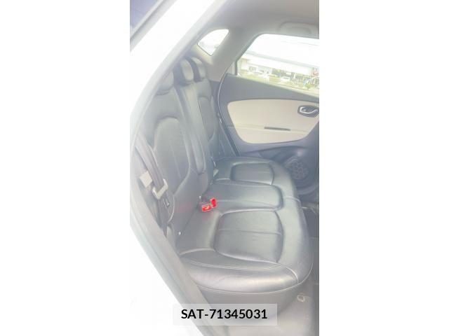 Renault CAPTUR 2018-04 7562743-13