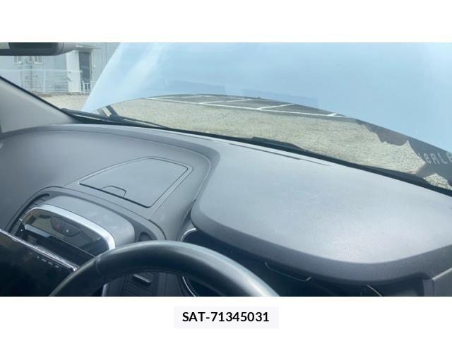Renault CAPTUR 2018-04 7562743-15