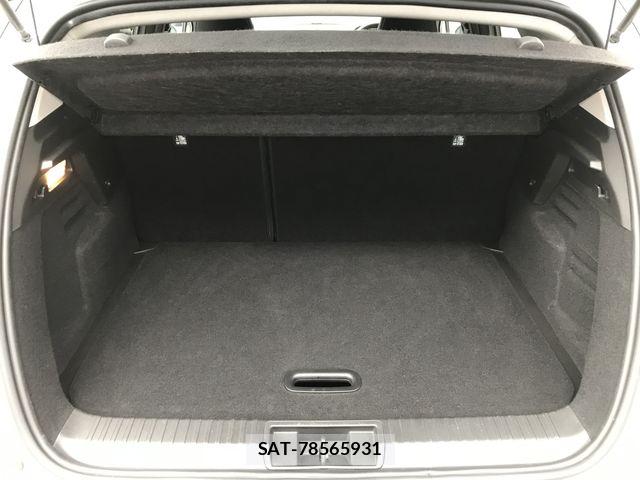 Renault CAPTUR 2021-07 7619547-16