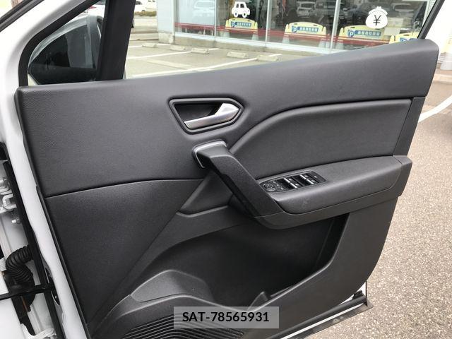 Renault CAPTUR 2021-07 7619547-23
