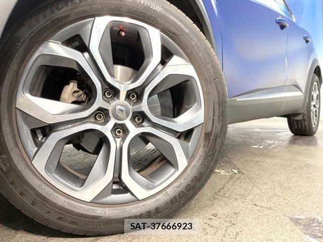 Renault CAPTUR 2021-06 7727872-11