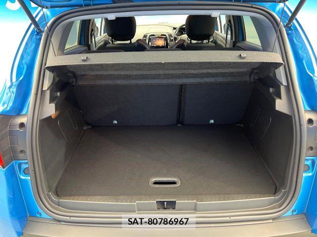 Renault CAPTUR 2015-10 7727873-11