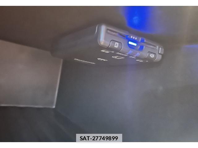 Renault CAPTUR 2025-04 7727871-9