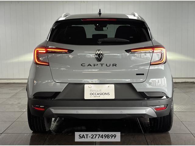 Renault CAPTUR 2025-04 7727871-14