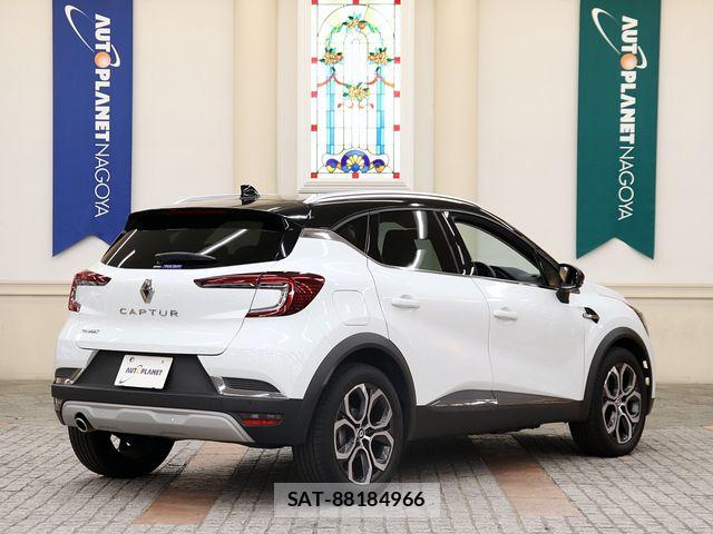 Renault CAPTUR 2022-03 7788720-2