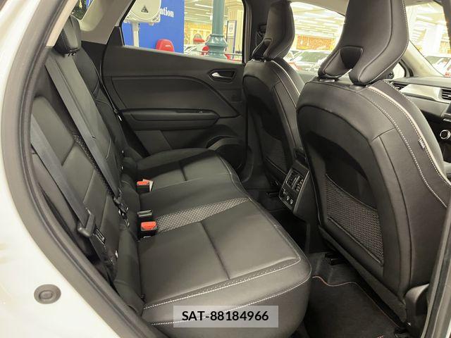 Renault CAPTUR 2022-03 7788720-4