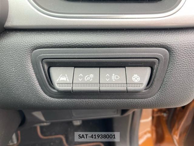 Renault CAPTUR 2022-06 7879145-18