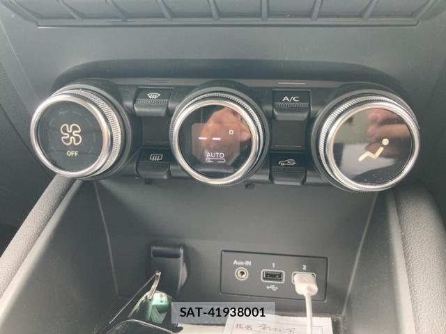 Renault CAPTUR 2022-06 7879145-21