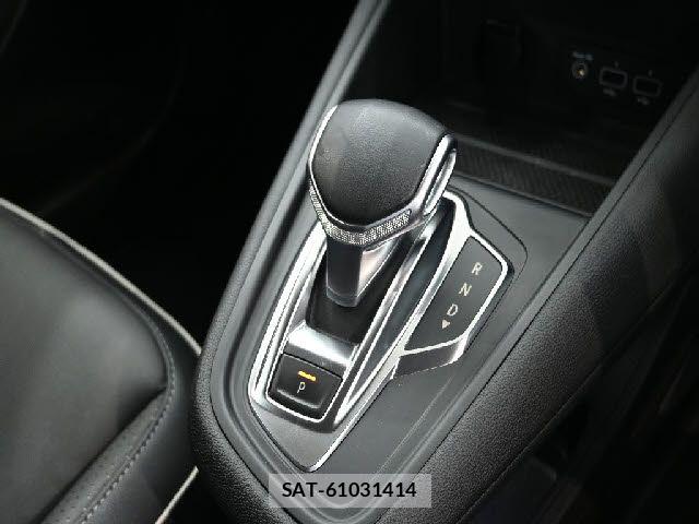 Renault CAPTUR 2023-06 8037906-9