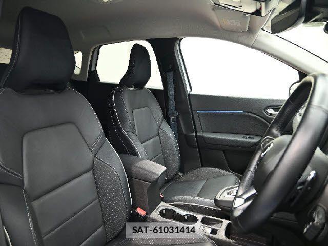 Renault CAPTUR 2023-06 8037906-26