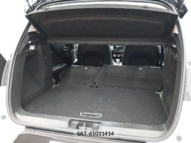 Renault CAPTUR 2023-06 8037906-7