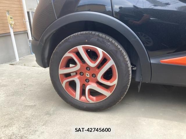 Renault CAPTUR 2014-12 8075349-7