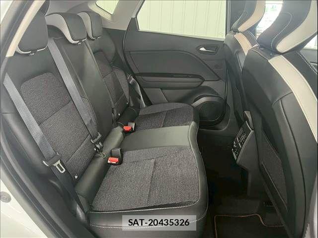 Renault CAPTUR 2023-03 8075348-7
