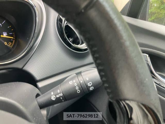 Renault CAPTUR 2016-08 8231611-11