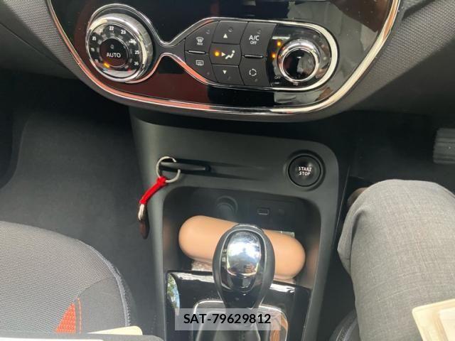 Renault CAPTUR 2016-08 8231611-14