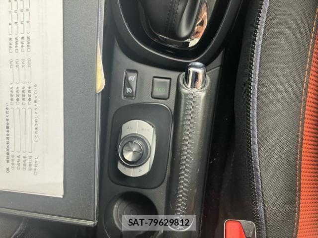 Renault CAPTUR 2016-08 8231611-15
