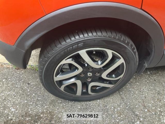Renault CAPTUR 2016-08 8231611-4
